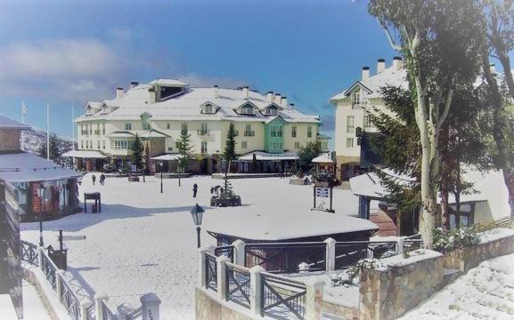 Ski Plaza Sierra Nevada & Zona Baja エクステリア 写真