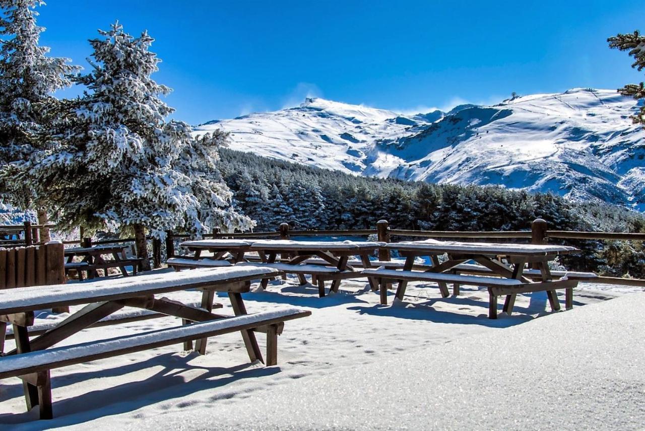 Ski Plaza Sierra Nevada & Zona Baja エクステリア 写真